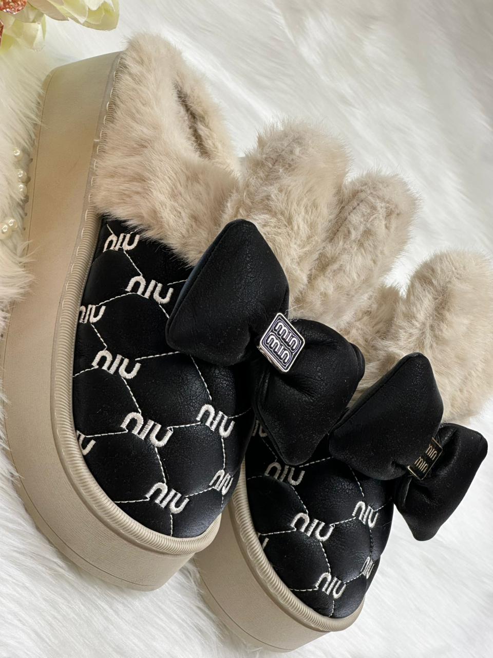 Soft slippers for women