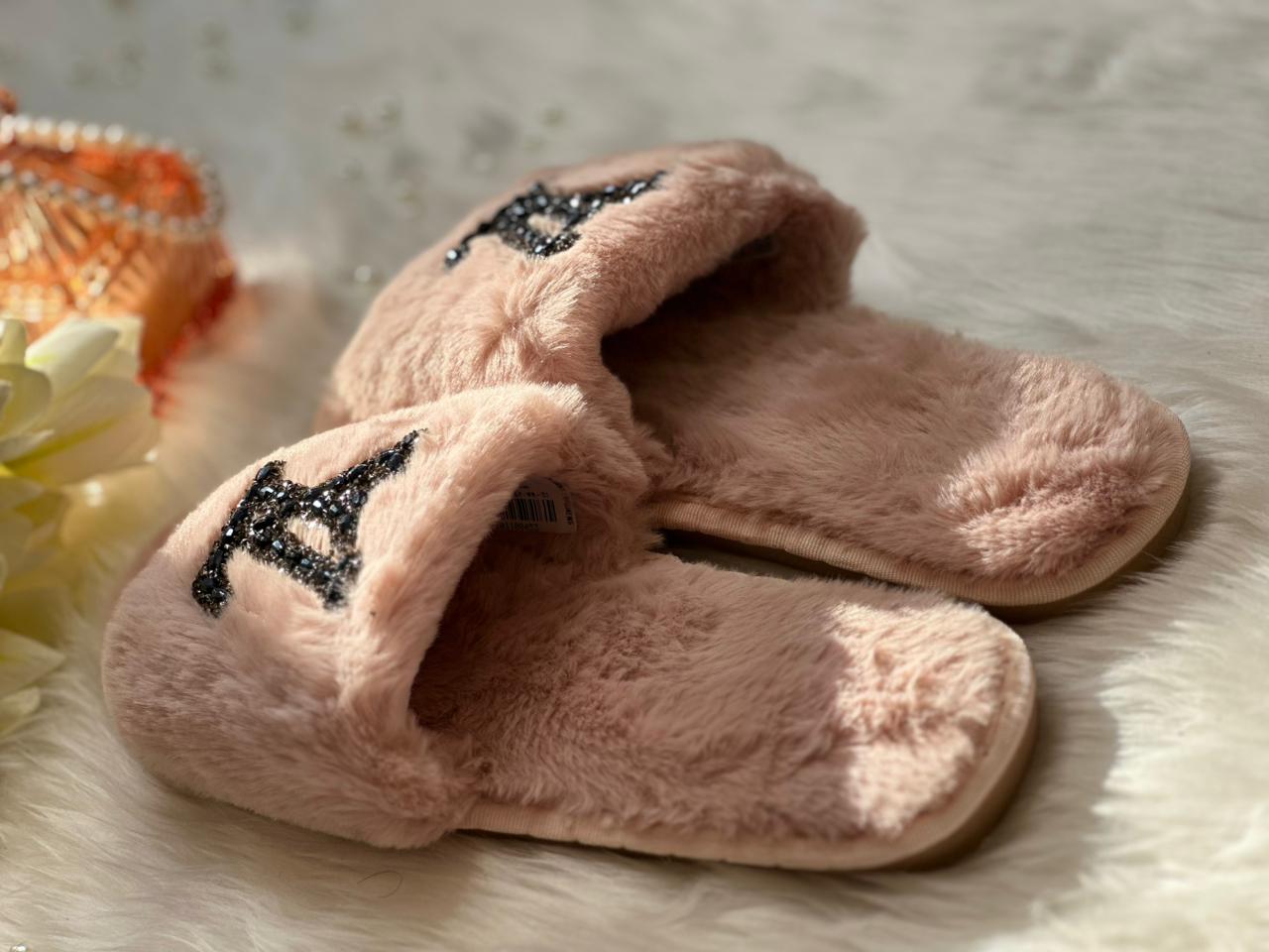 Soft slippers for women