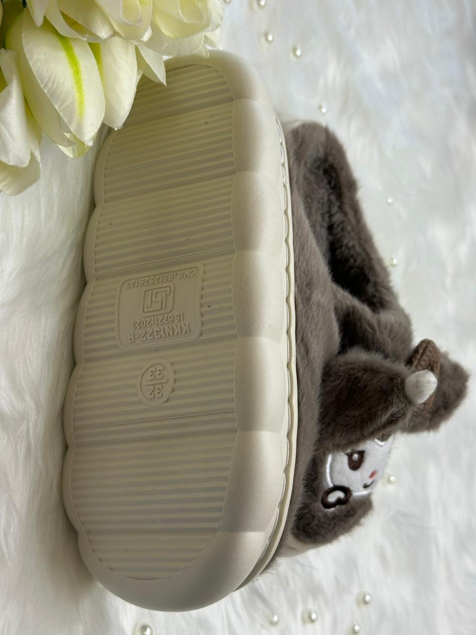 Soft slippers for women