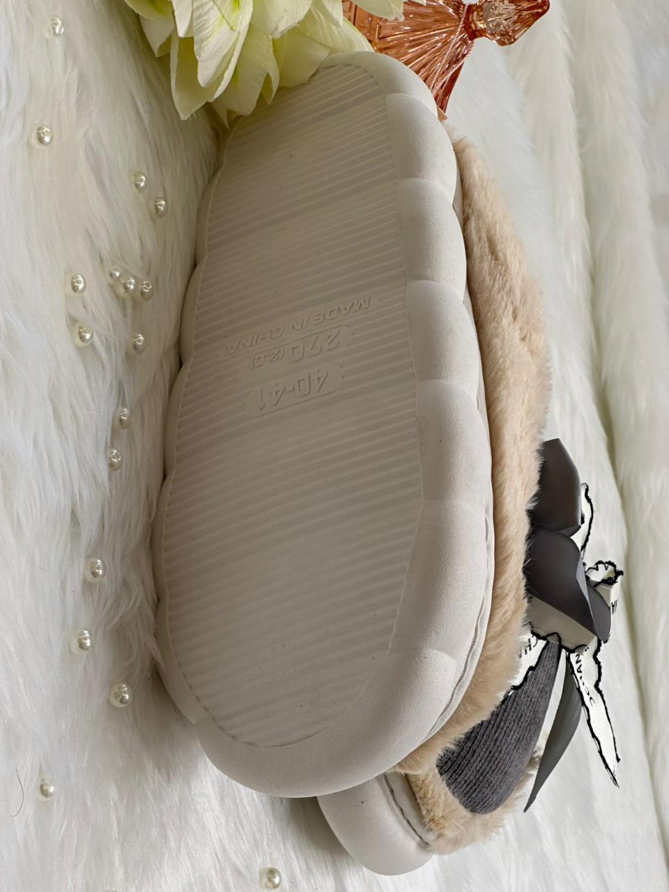 Soft slippers for women