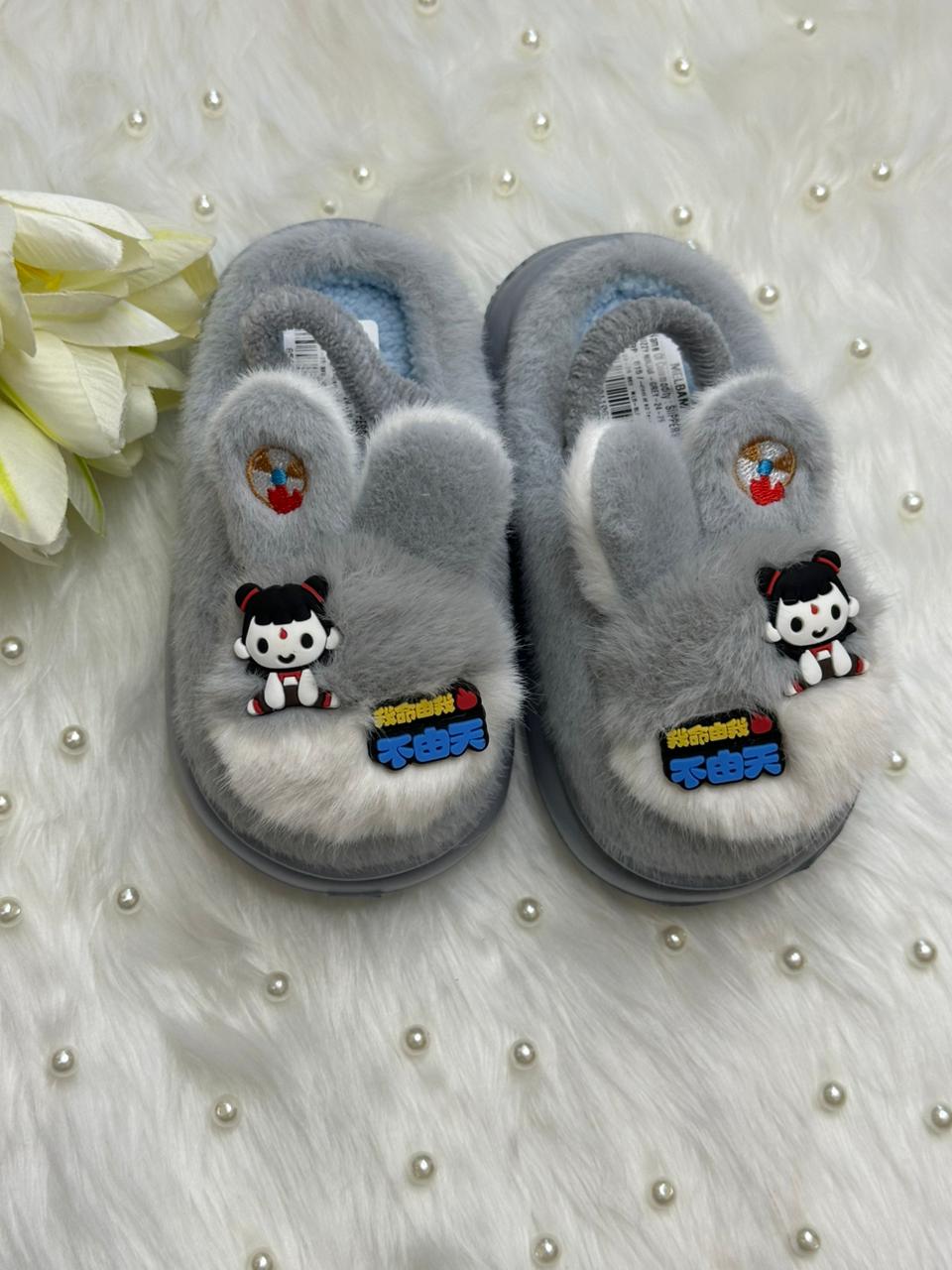 Soft slippers for women