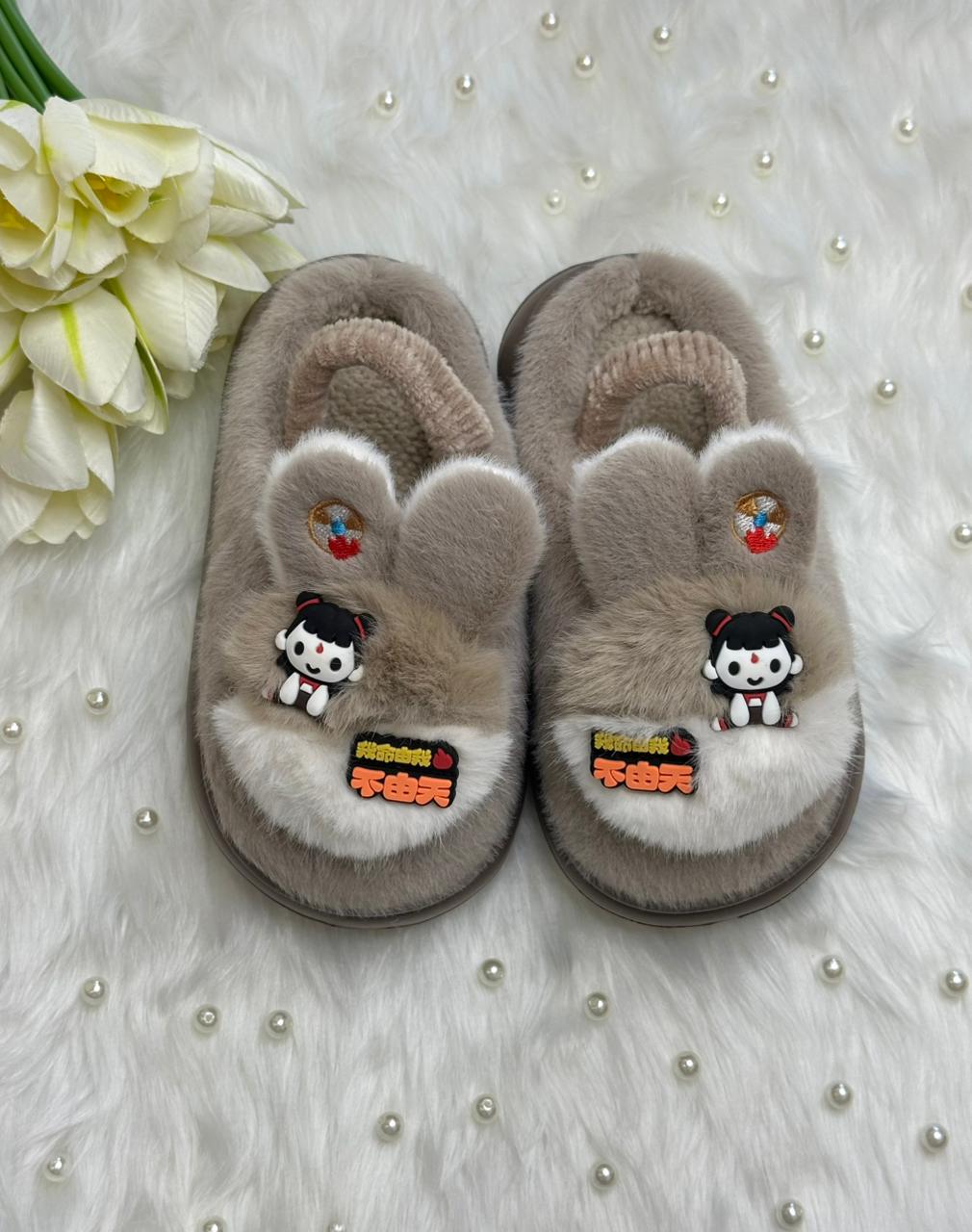 Soft slippers for women