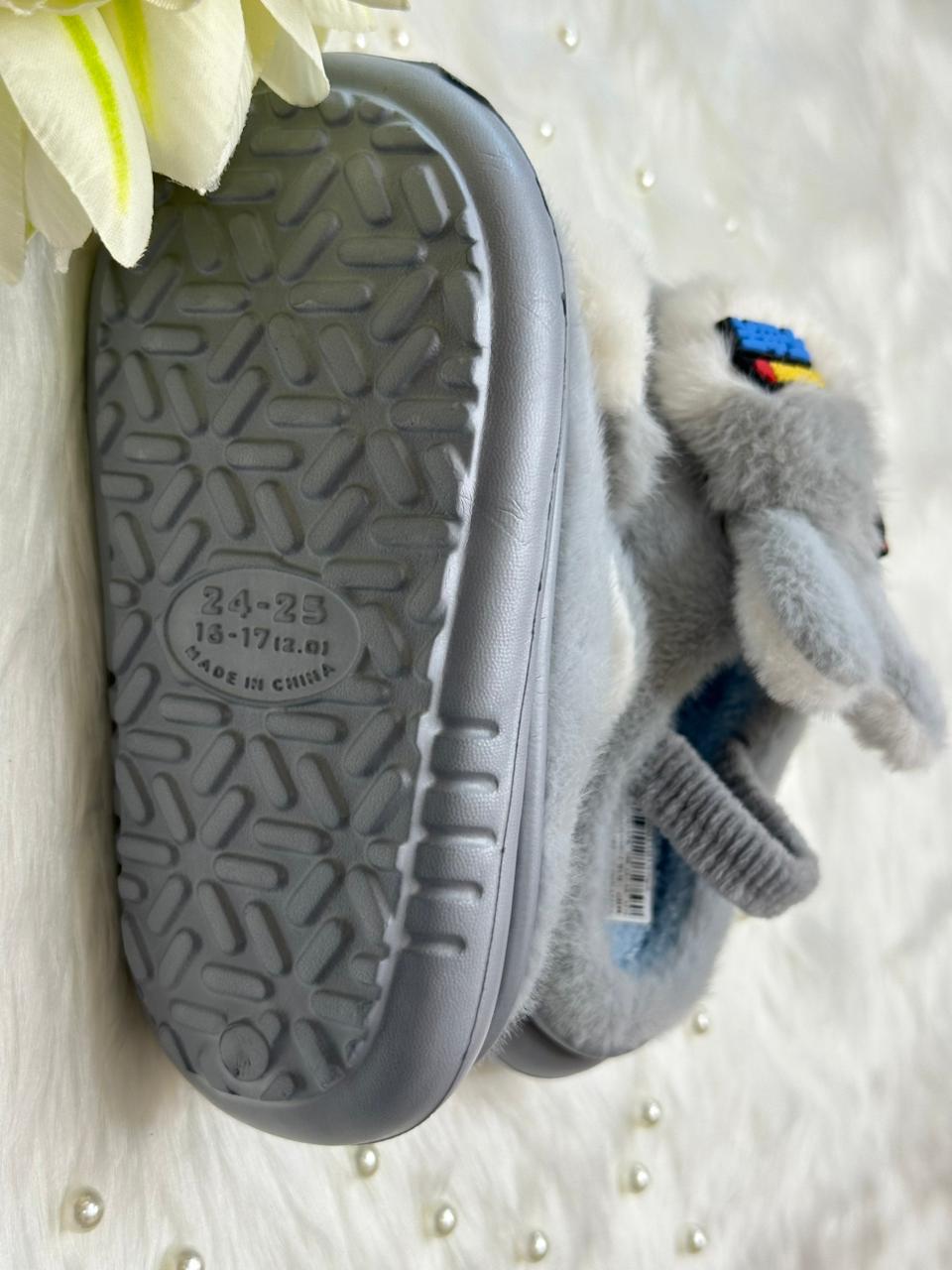 Soft slippers for women