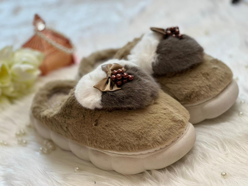 Soft slippers for women