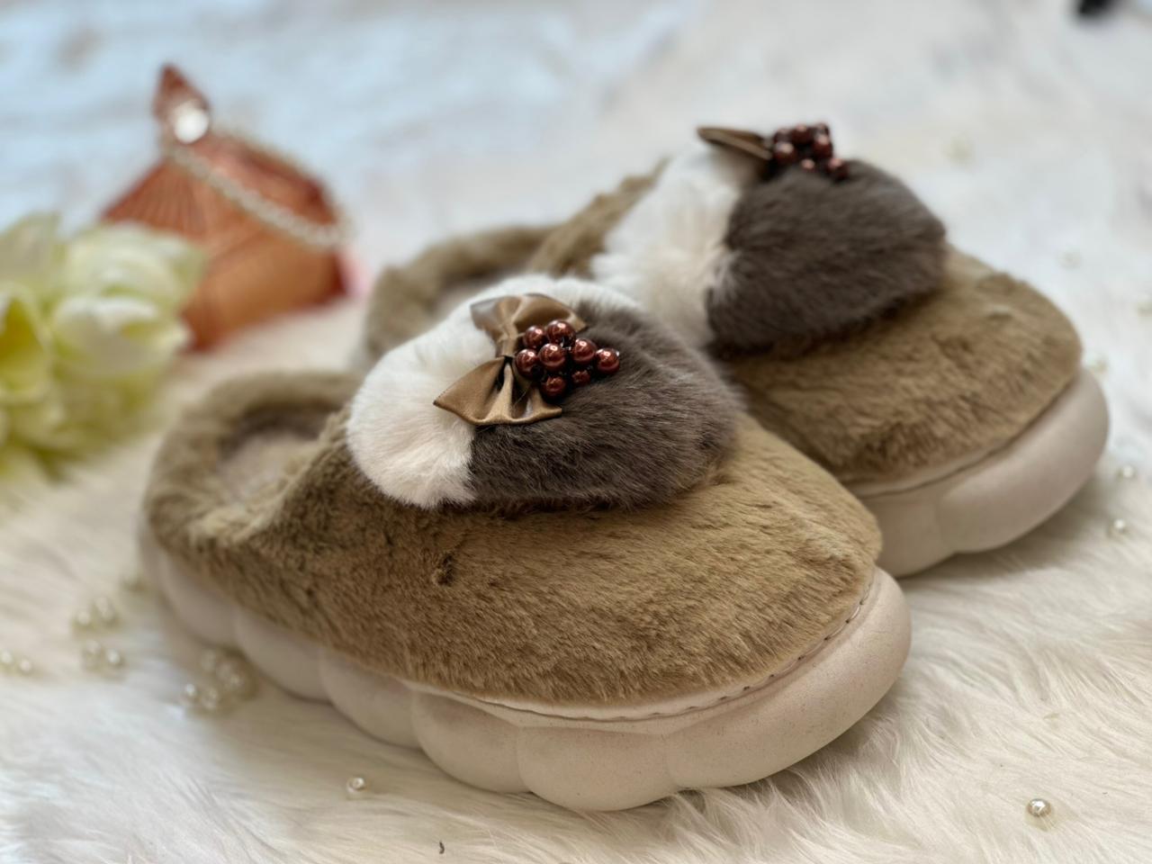 Soft slippers for women