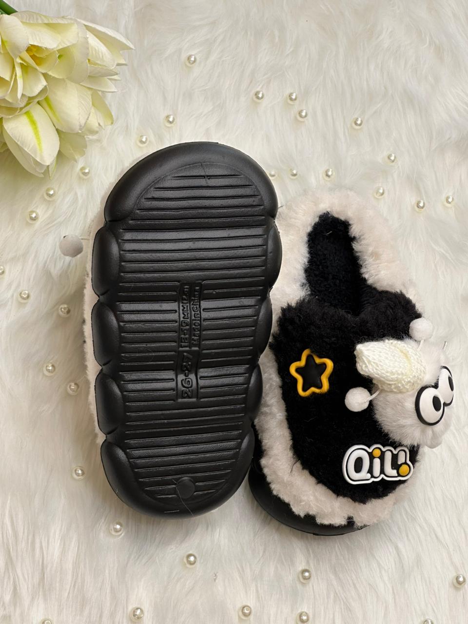 Soft slippers for women