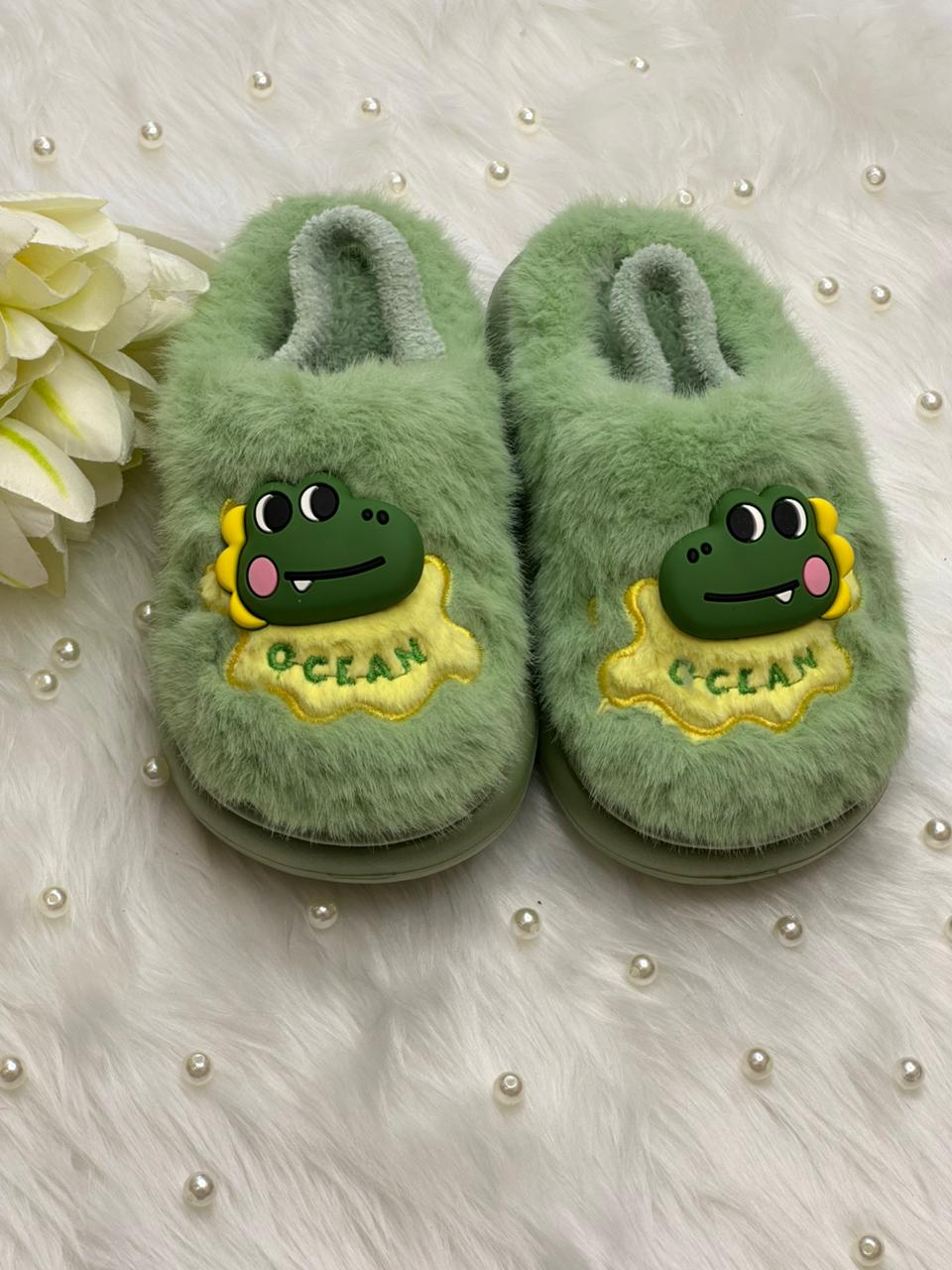 Soft slippers for women