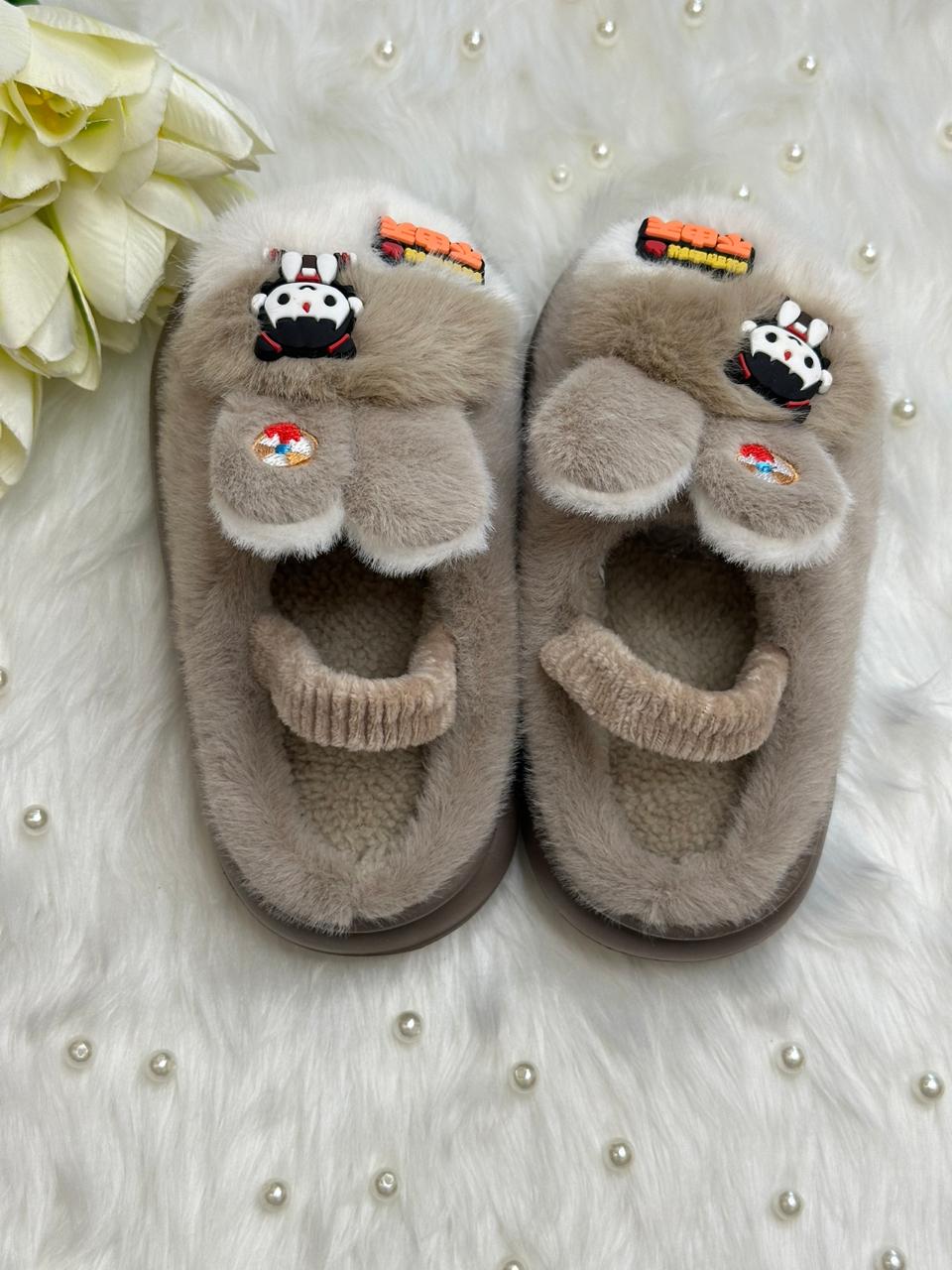 Soft slippers for women