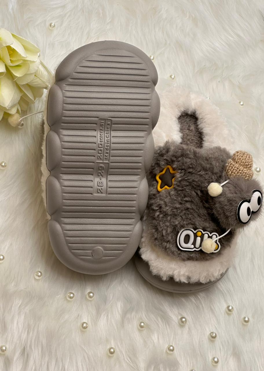 Soft slippers for women