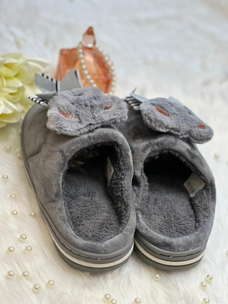 Soft slippers for women