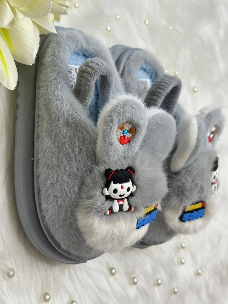 Soft slippers for women