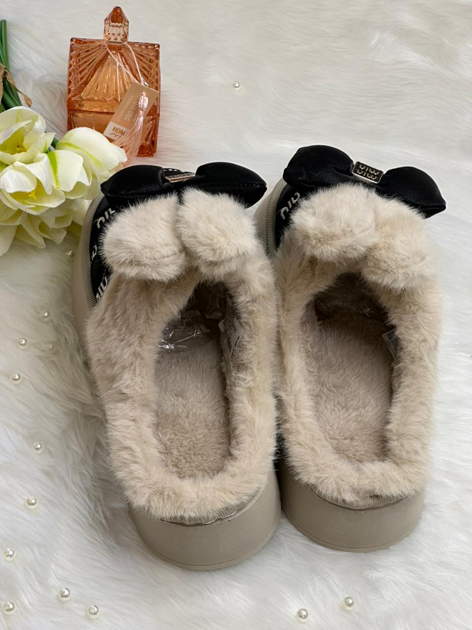 Soft slippers for women